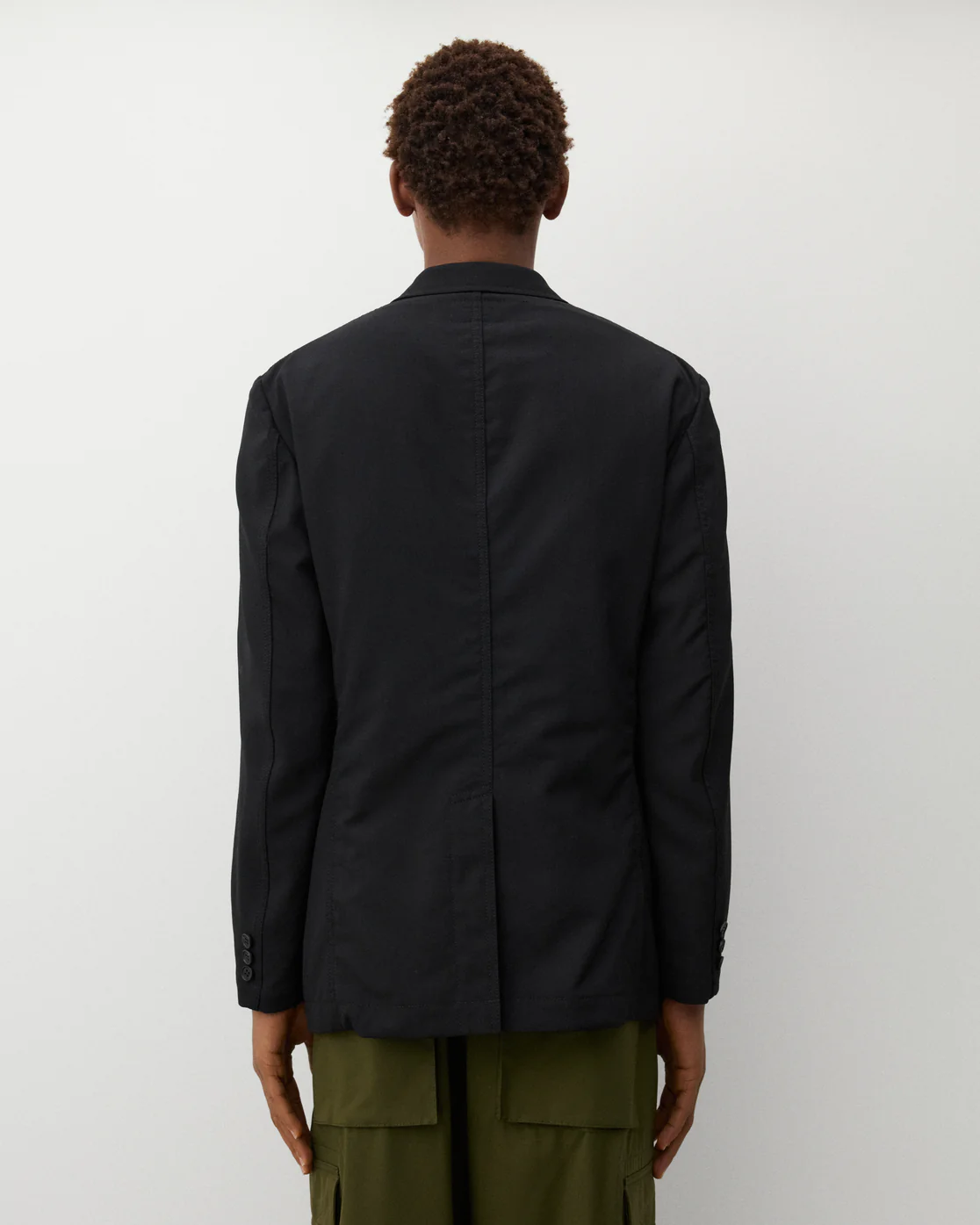 TWO-BUTTON BLAZER
