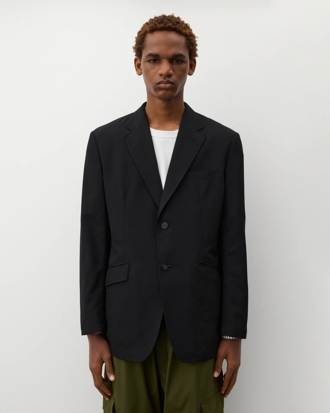 TWO-BUTTON BLAZER