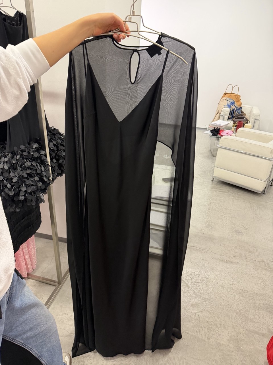 CHIFFON CAPE MIDNIGHT BLACK