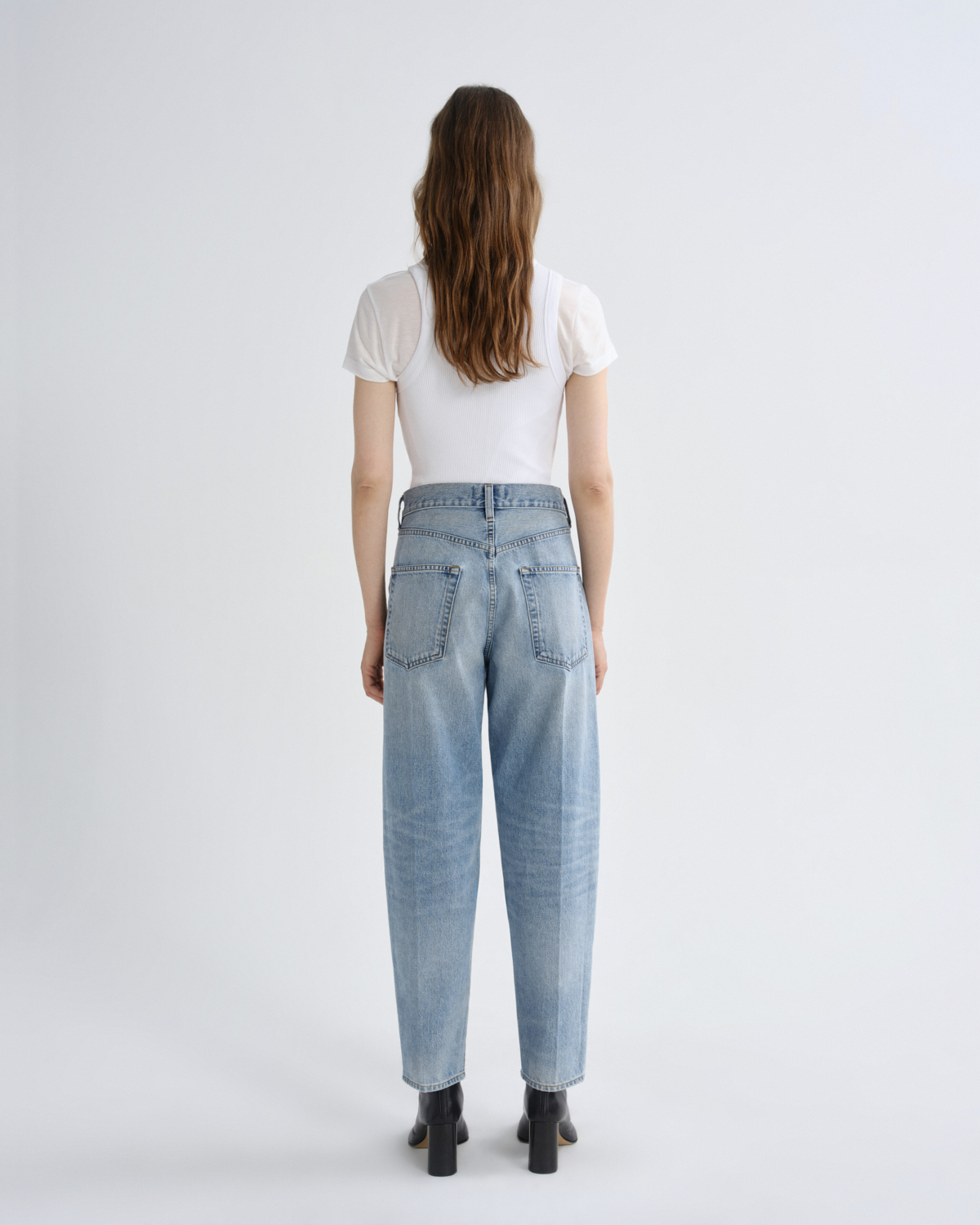 80'S JEAN IN ORBITA