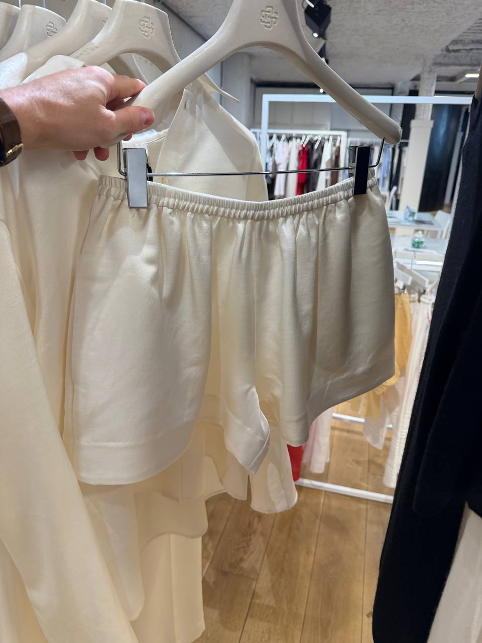 SILK SHORTS 