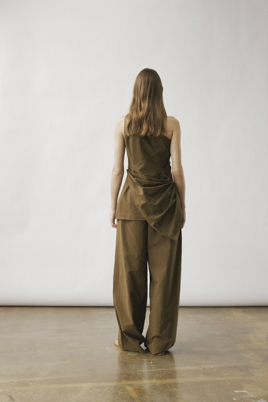 CILLA ONE SHOULDER TOP IN MOSS 