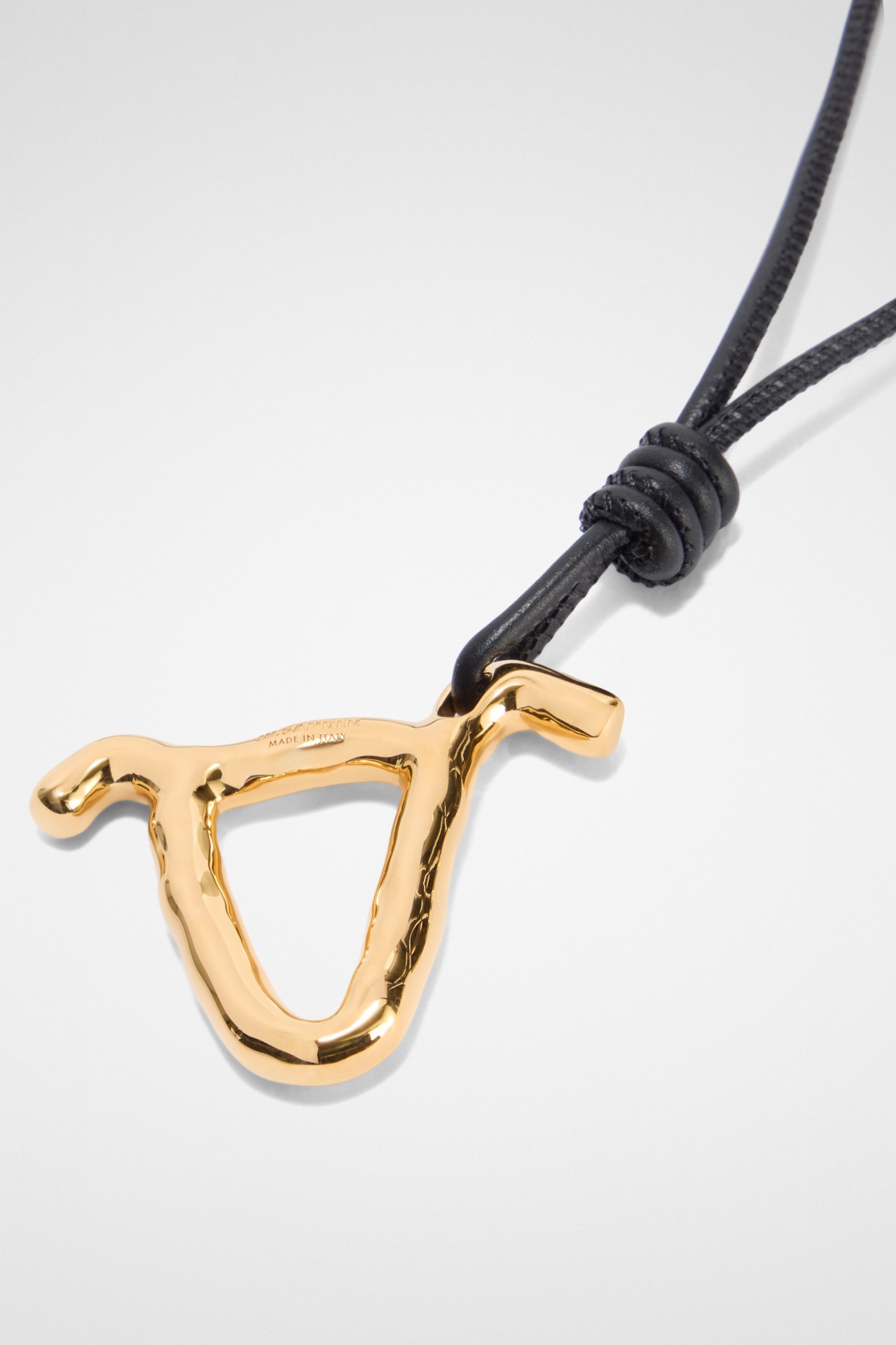 CHARM ZODIAC ARIES
