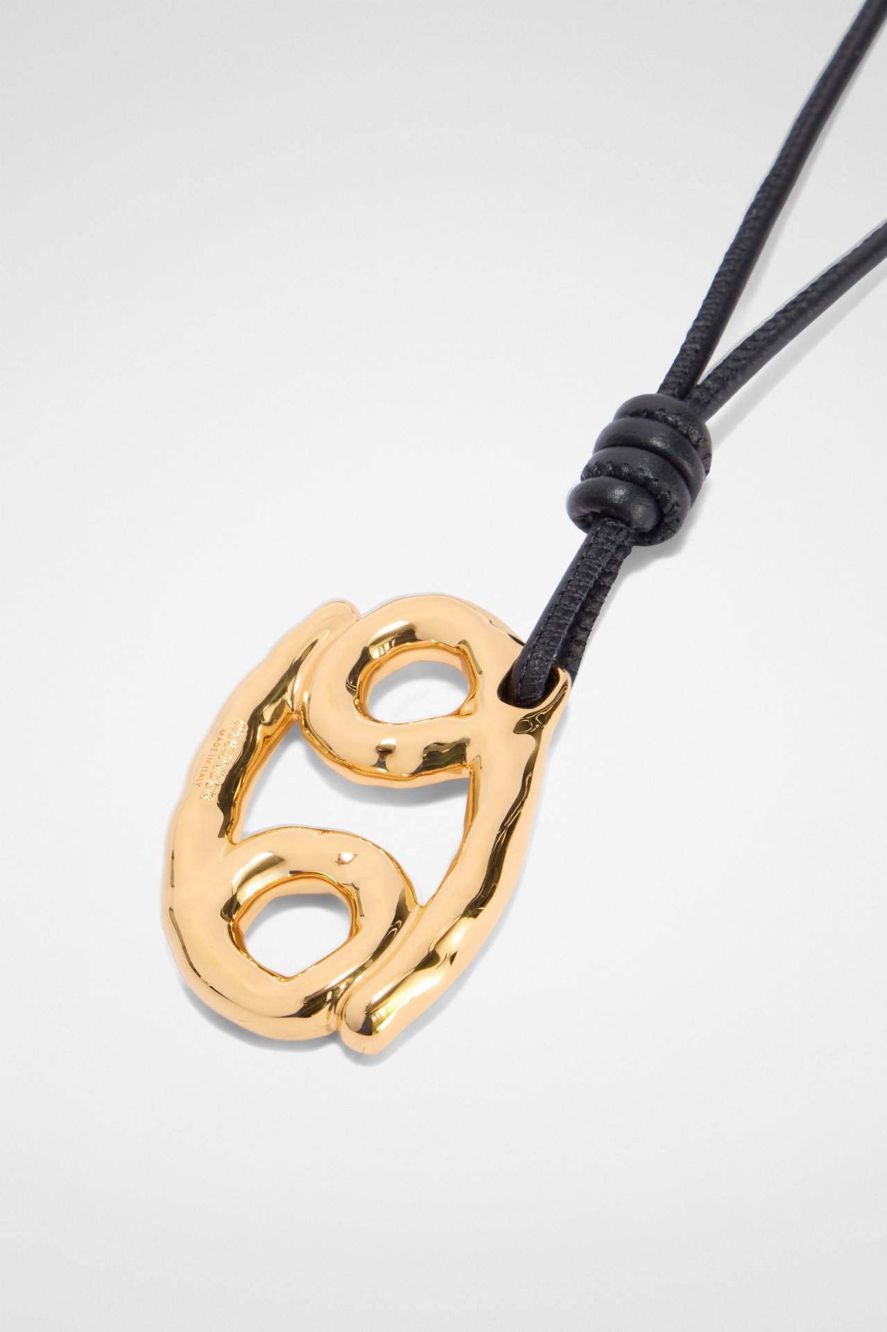 CHARM ZODIAC CANCER