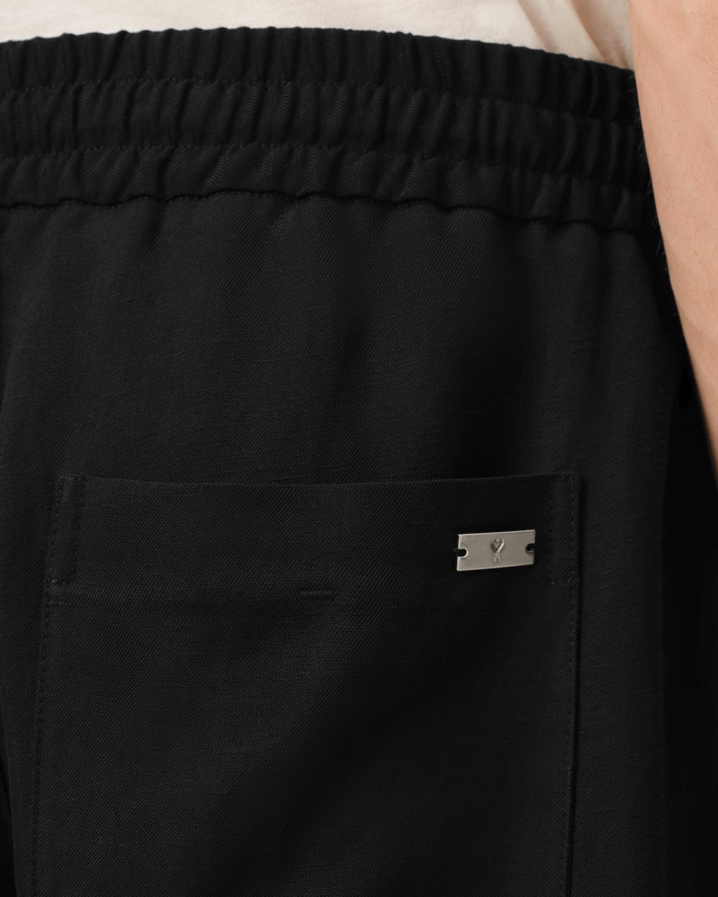 ELASTICATED WAIST TROUSERS IN BLACK