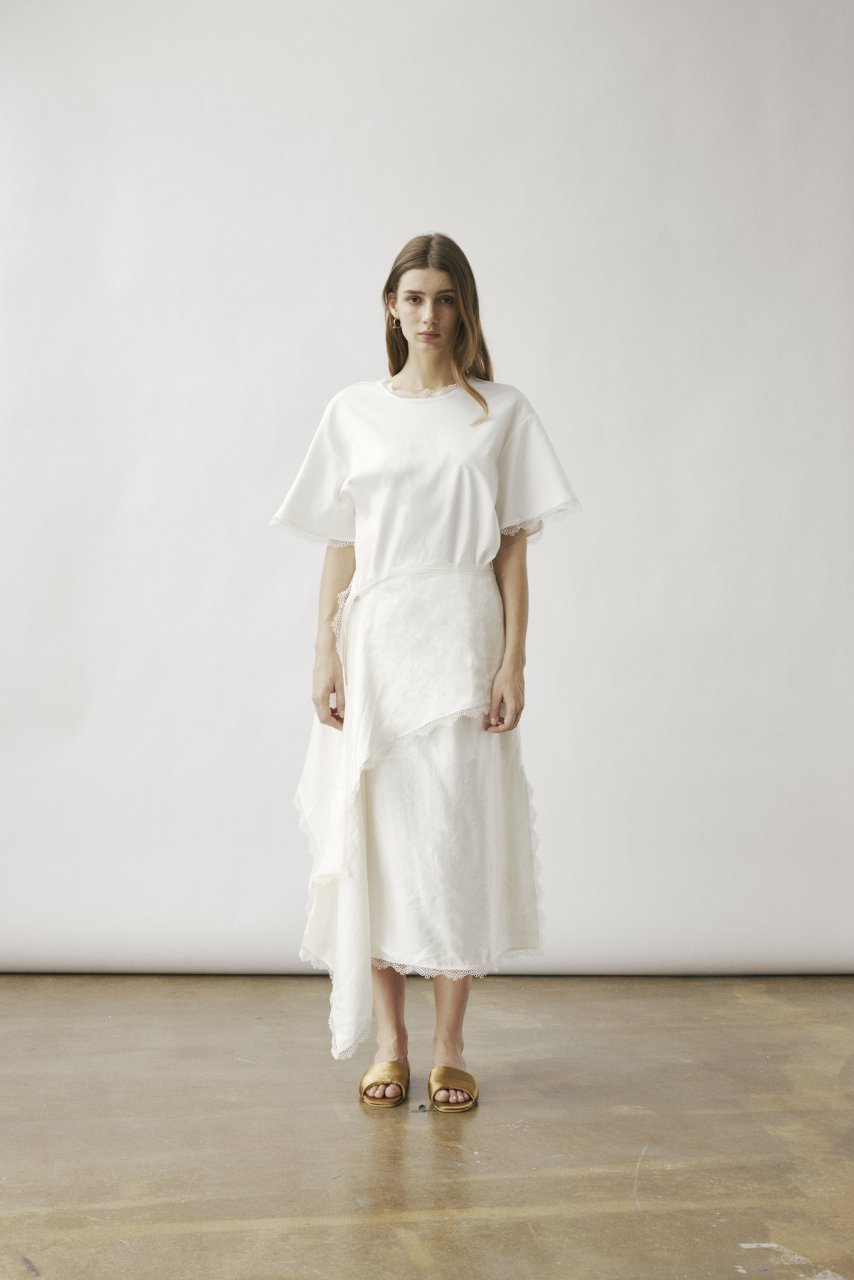 EOS LACE TRIM TSHIRT IN WHITE