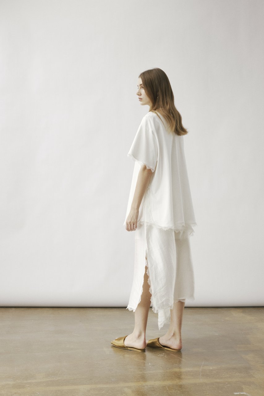 EOS LACE TRIM TSHIRT IN WHITE