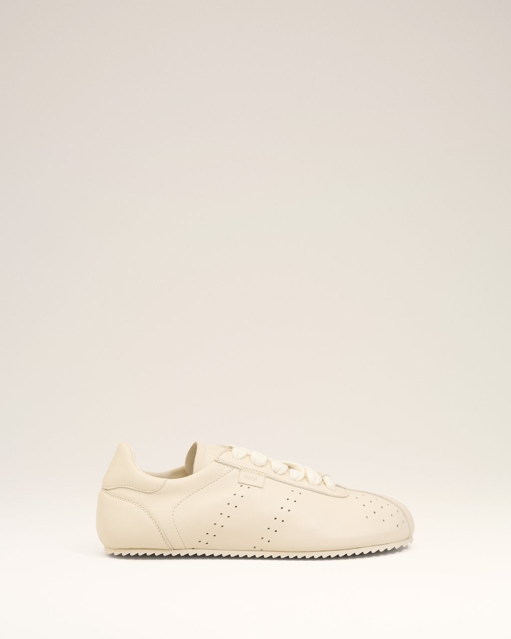 LOW TOP SOFT SNEAKERS IN IVORY