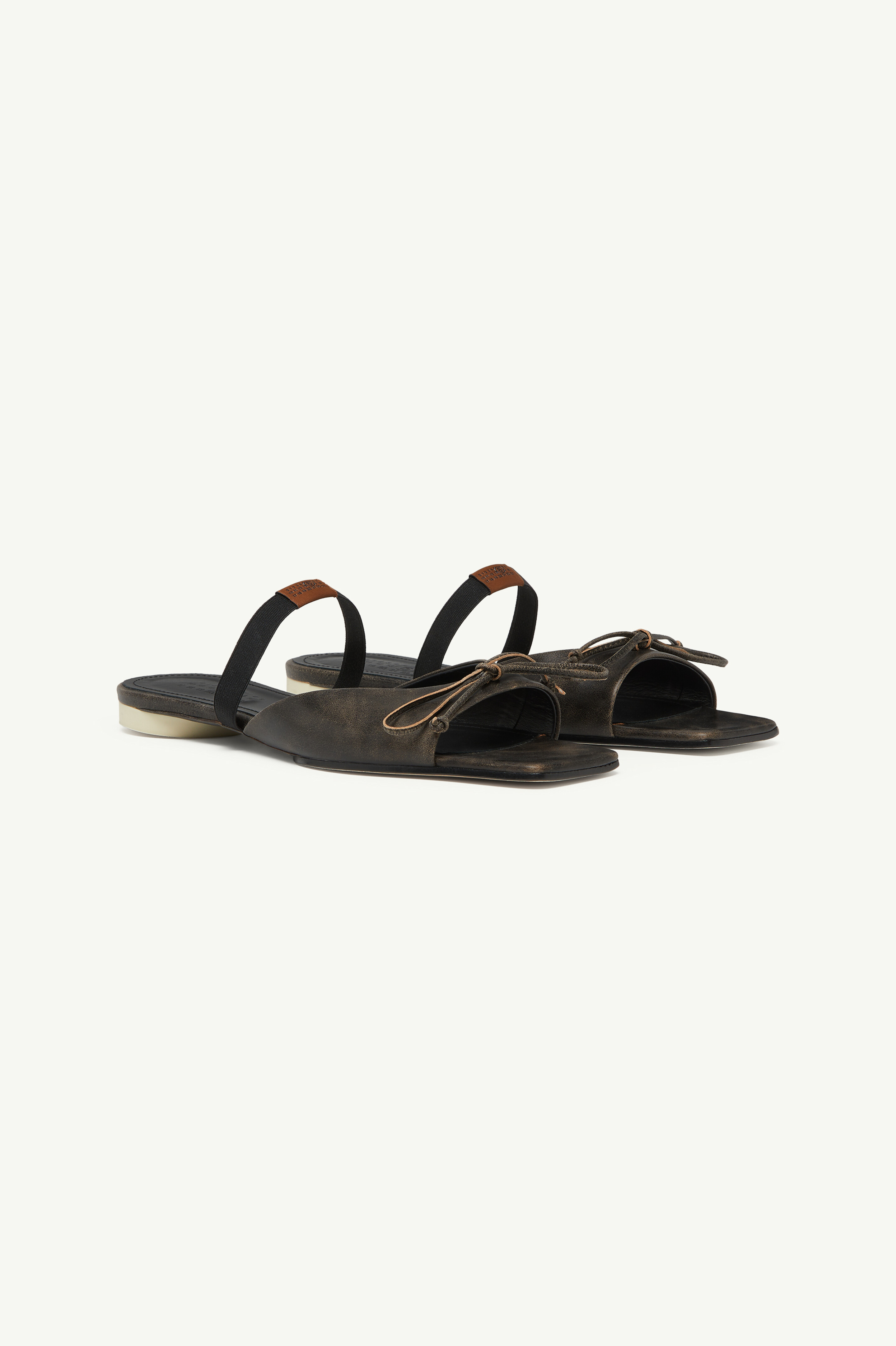 SANDAL BLACK/DOE BROWN