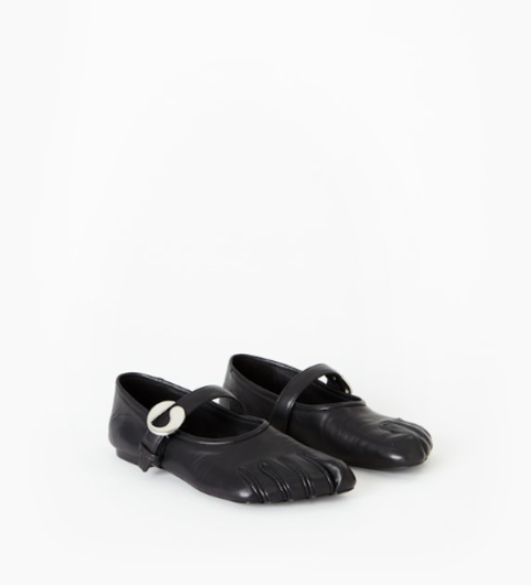 5T BALLERINAS IN BLACK