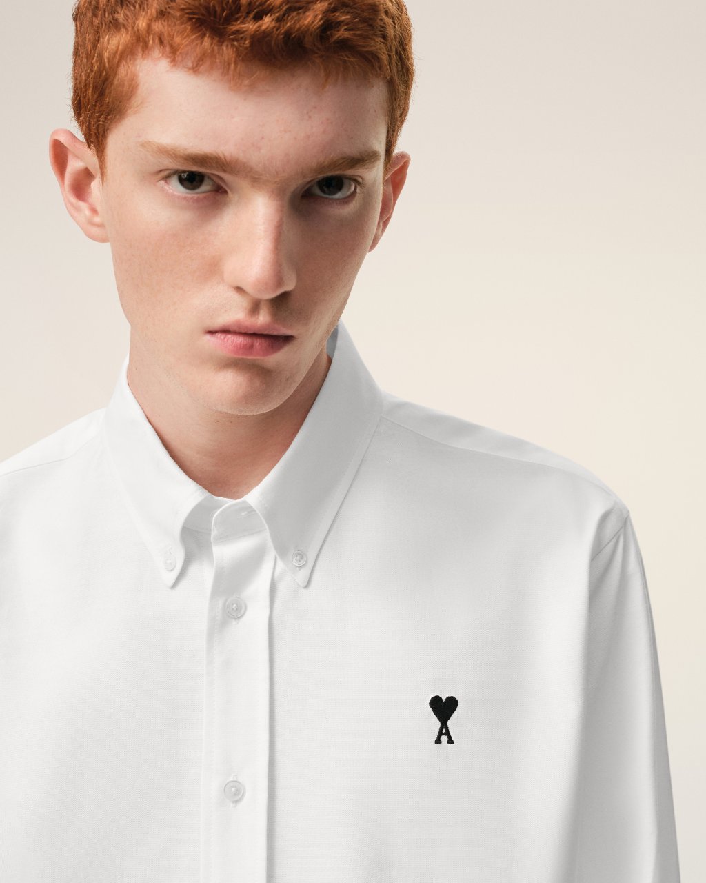 QUOTA -CONTRASTED ADC BUTTON DOWN COLLAR CLASSIC SHIRT IN NATURAL WHITE