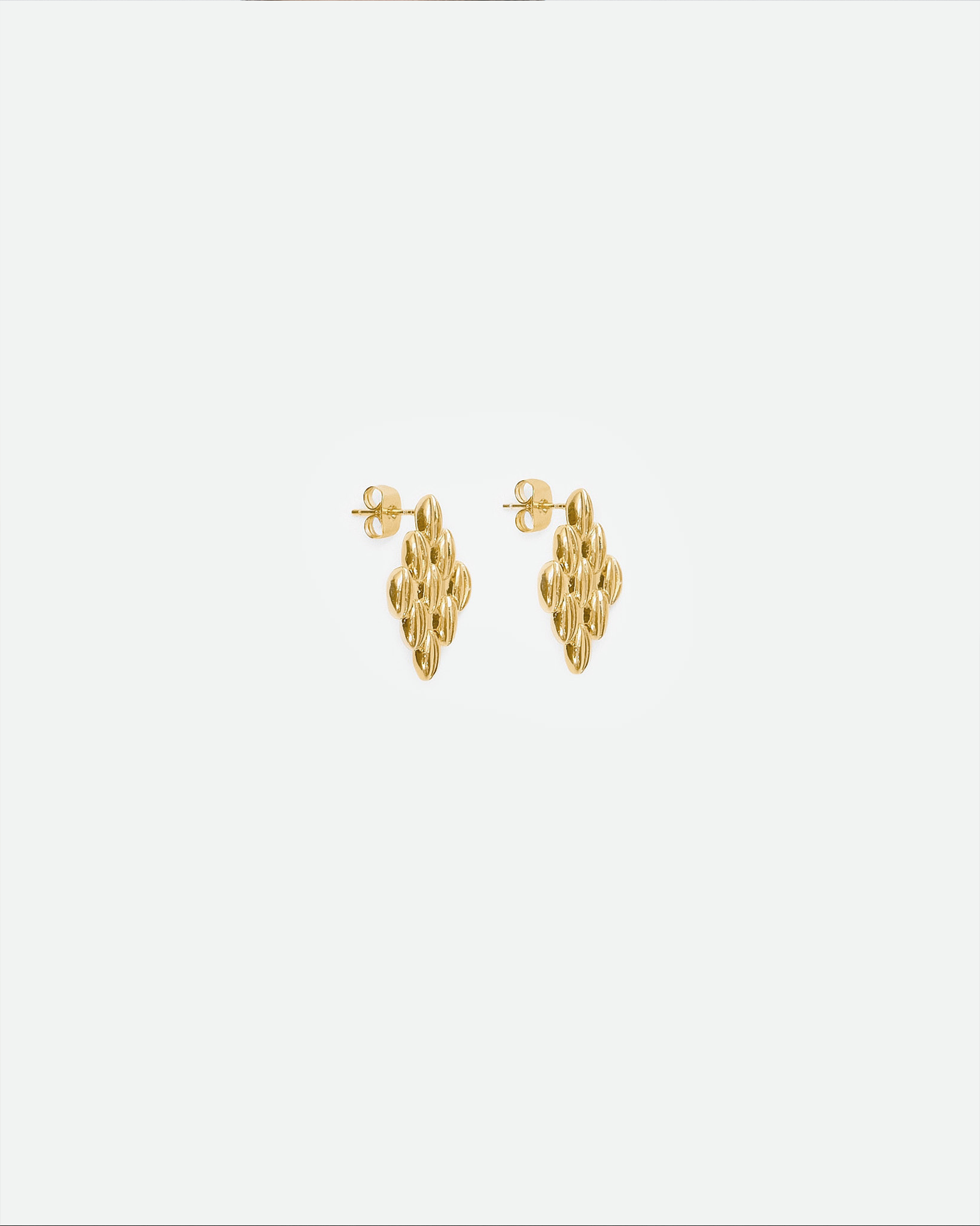 GRAINS SMALL RHOMB EARRINGS IN GOLD