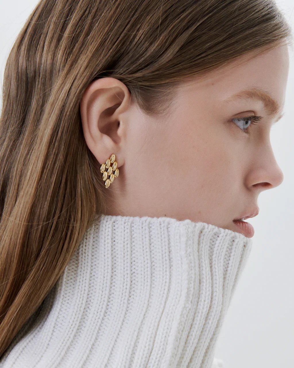 GRAINS SMALL RHOMB EARRINGS IN GOLD