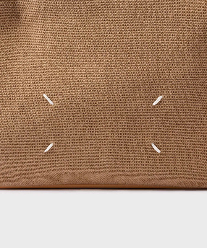 HIGH TECH POUCH