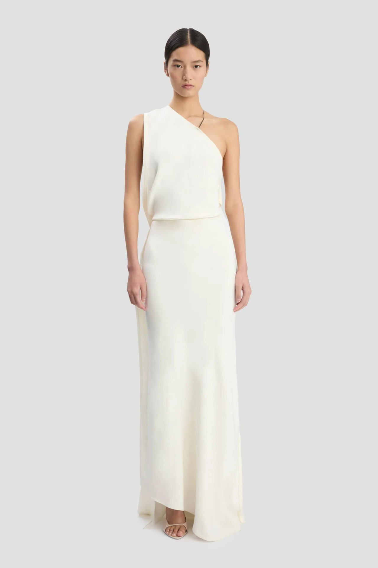 ONE-SHOULDER CHAIN DETAIL DRESS