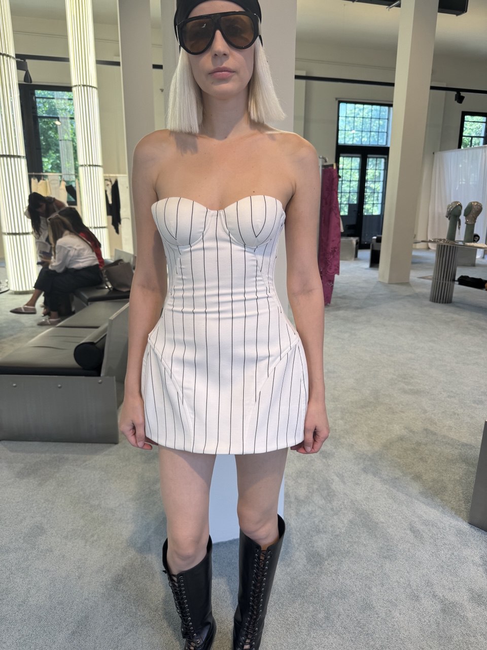 ABITO CORTO/SHORT DRESS IN WHITE/BLACK