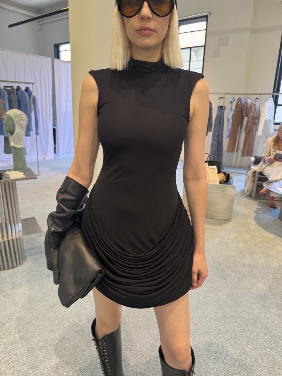 ABITO CORTO/SHORT DRESS IN BLACK