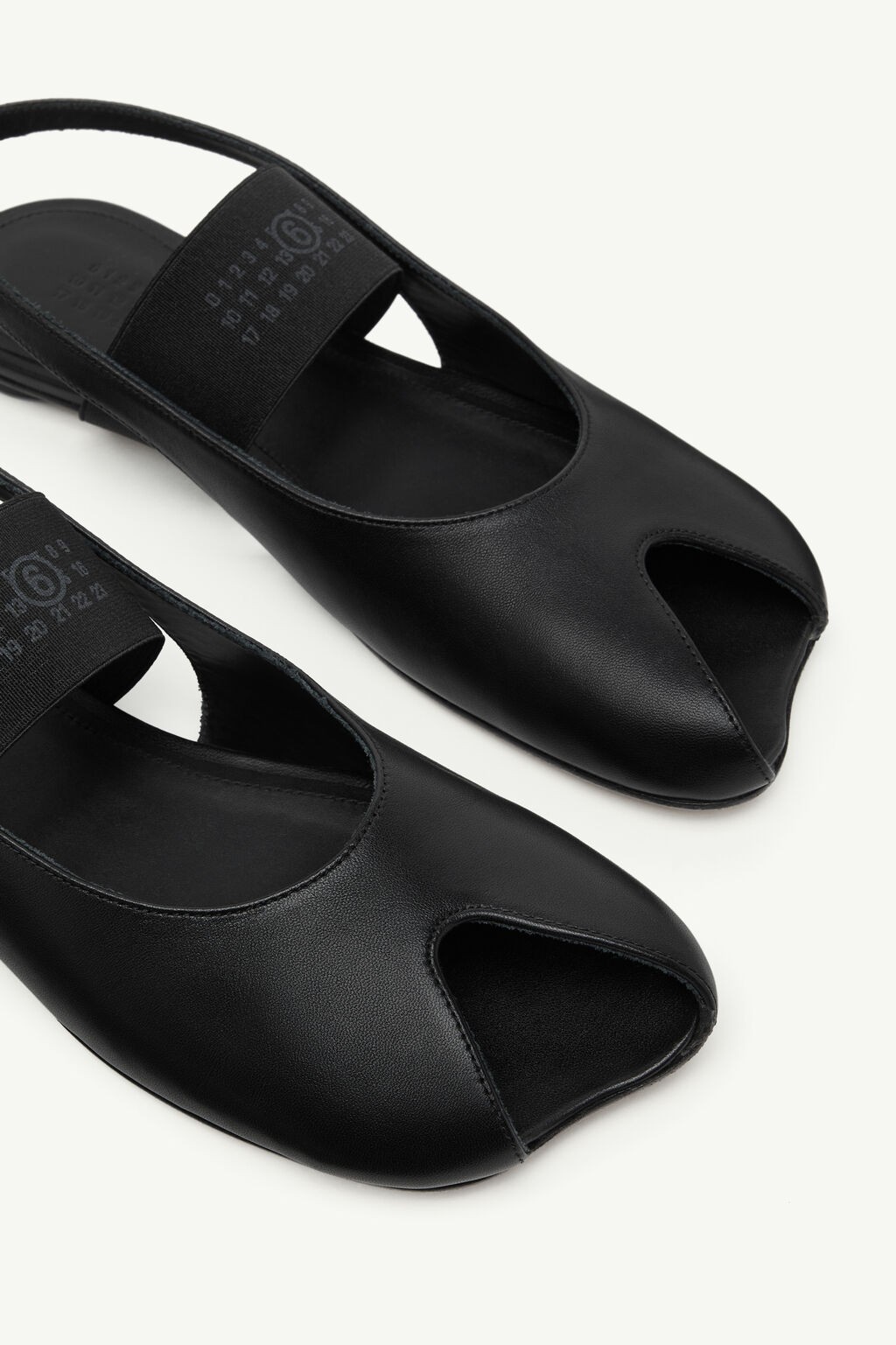 SANDAL BLACK MM6