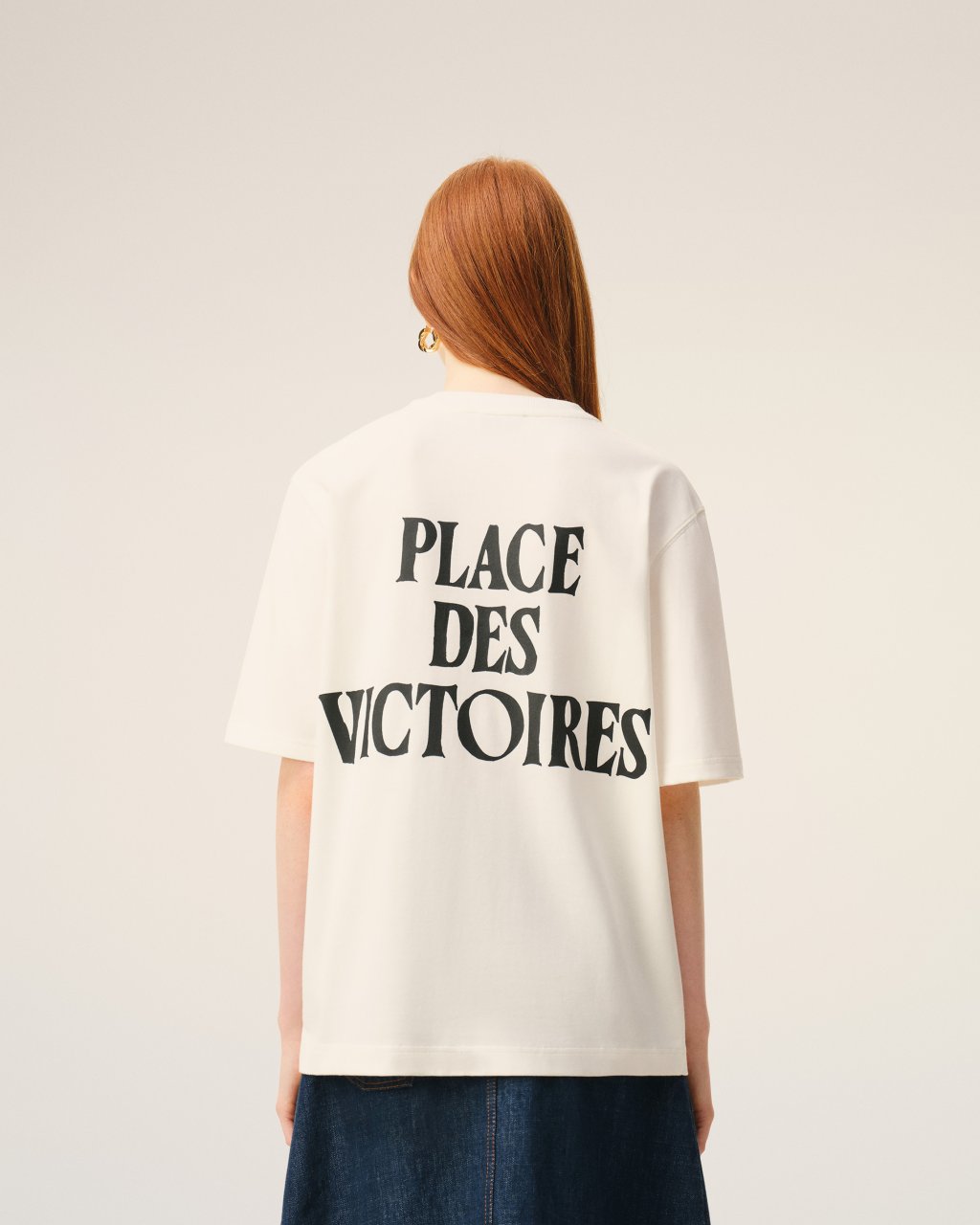 BOXY FIT SHORT SLEEVES ADC TEESHIRT WITH SIGNATURE PRINT AT BACK IN WHITE CREAM