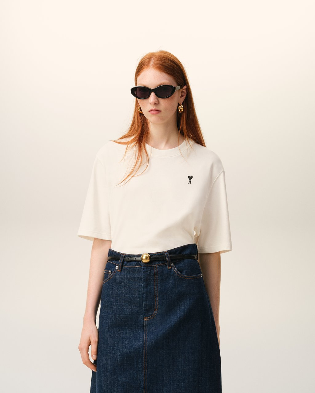 BOXY FIT SHORT SLEEVES ADC TEESHIRT WITH SIGNATURE PRINT AT BACK IN WHITE CREAM