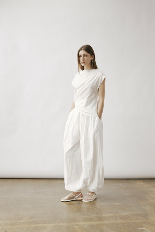 EOS BALLOON TROUSERS IN WHITE