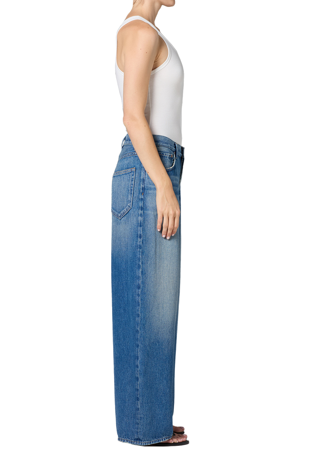 ROUNDED BAGGY IN EXPRESSION