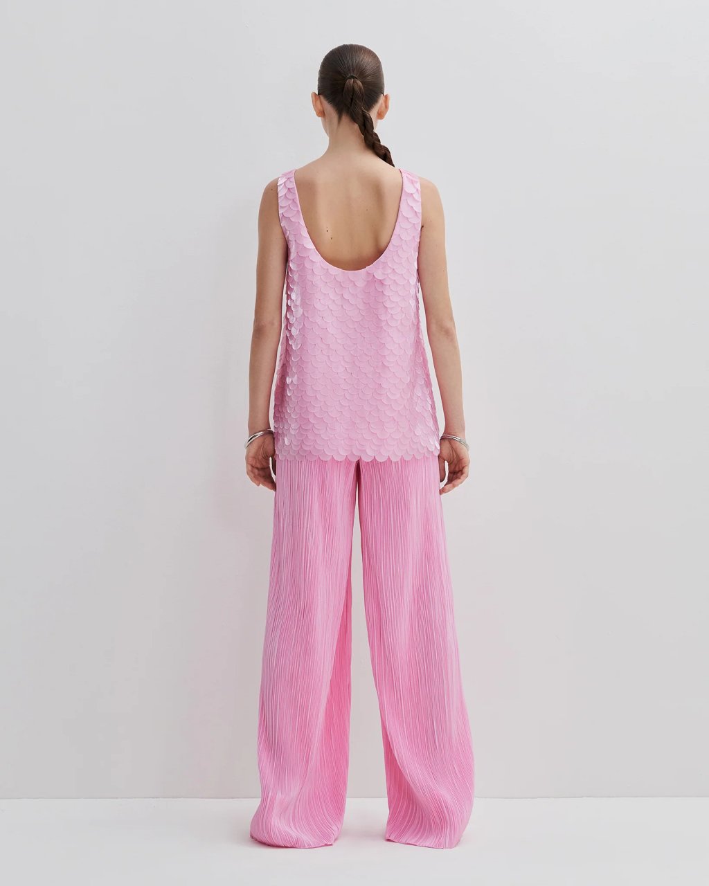 SCALE-DETAIL TANK TOP PINK-A-BOO