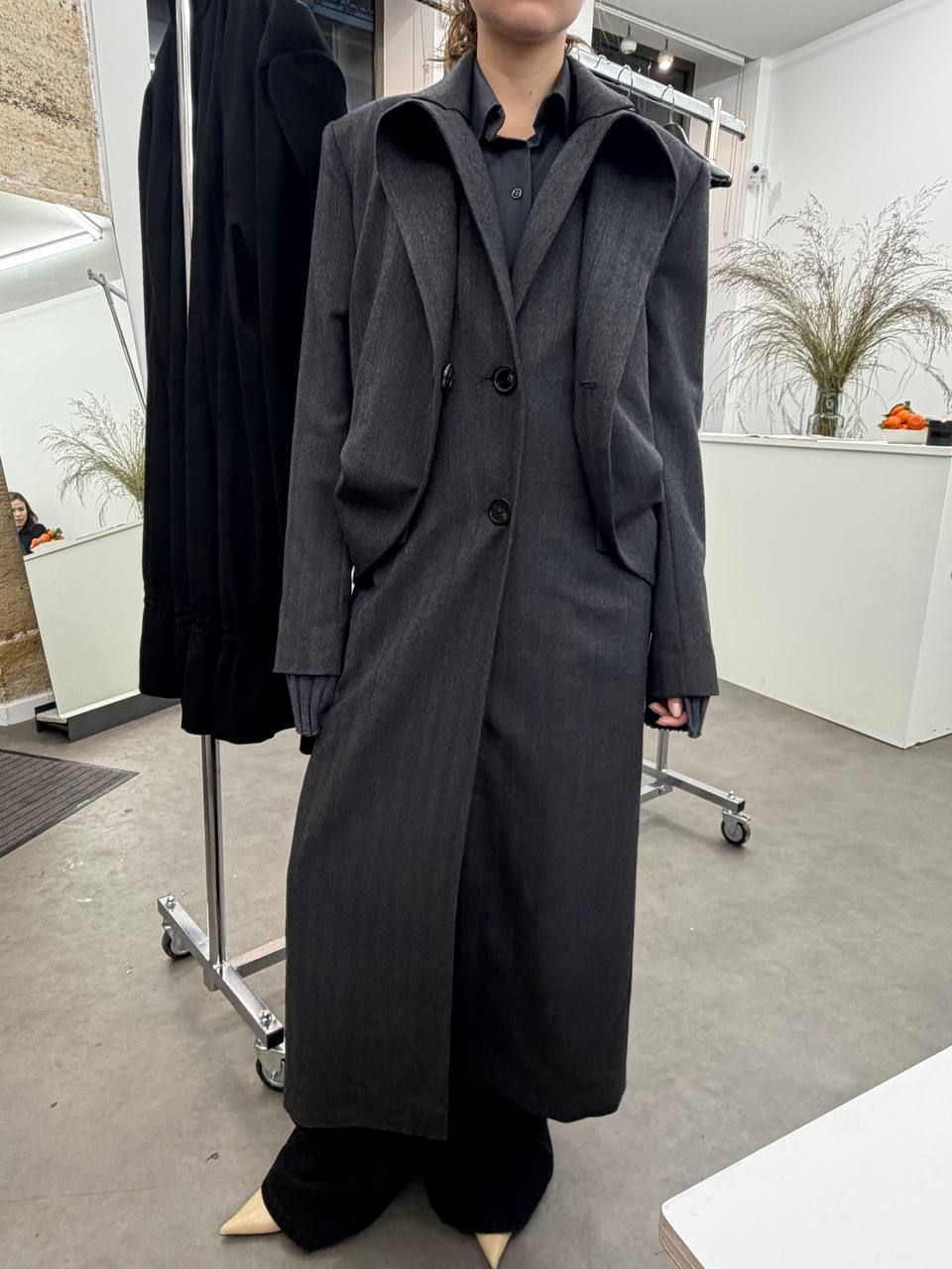 WOOL COAT WITH ANGULAR DETAILING