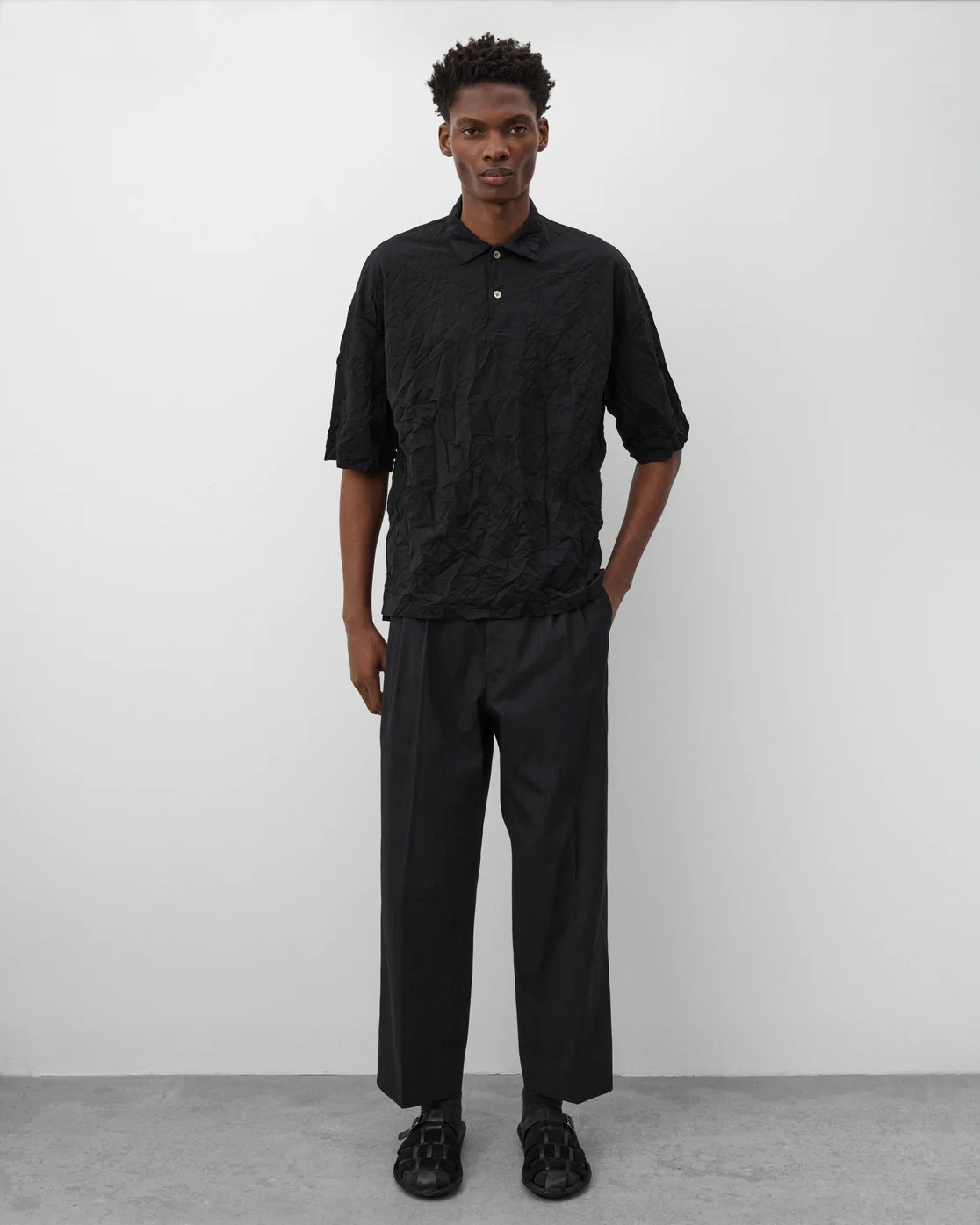 CRINKLED SHIRT IN BLACK