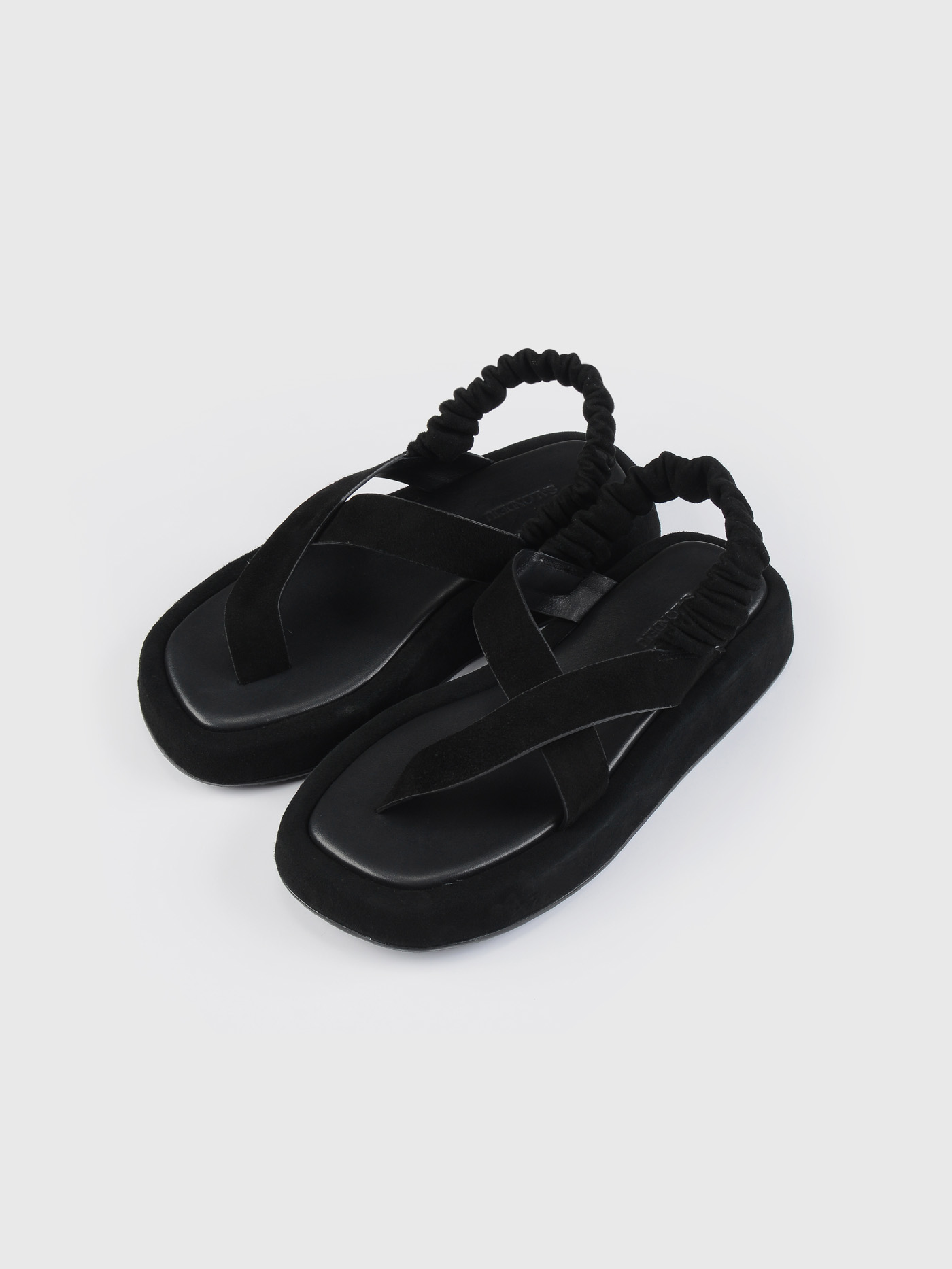 ROI PLATFORM SANDAL IN BLACK