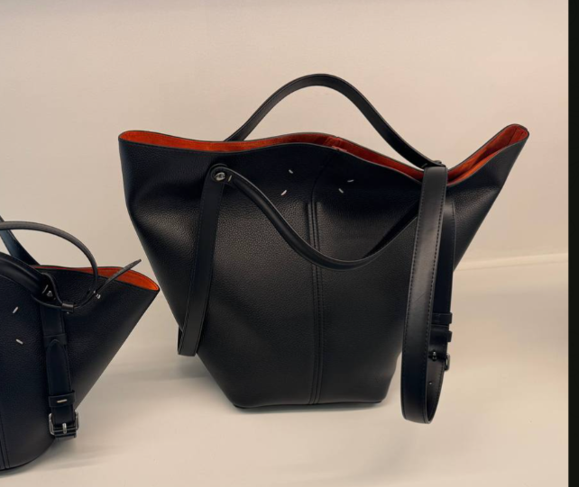 DRESS-AGE MEDIUM BLACK/ORANGE