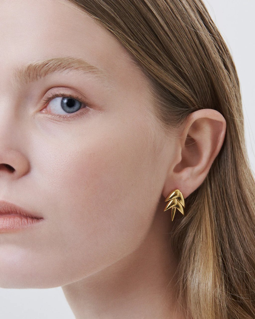 XS SPIKELET EARRINGS IN GOLD