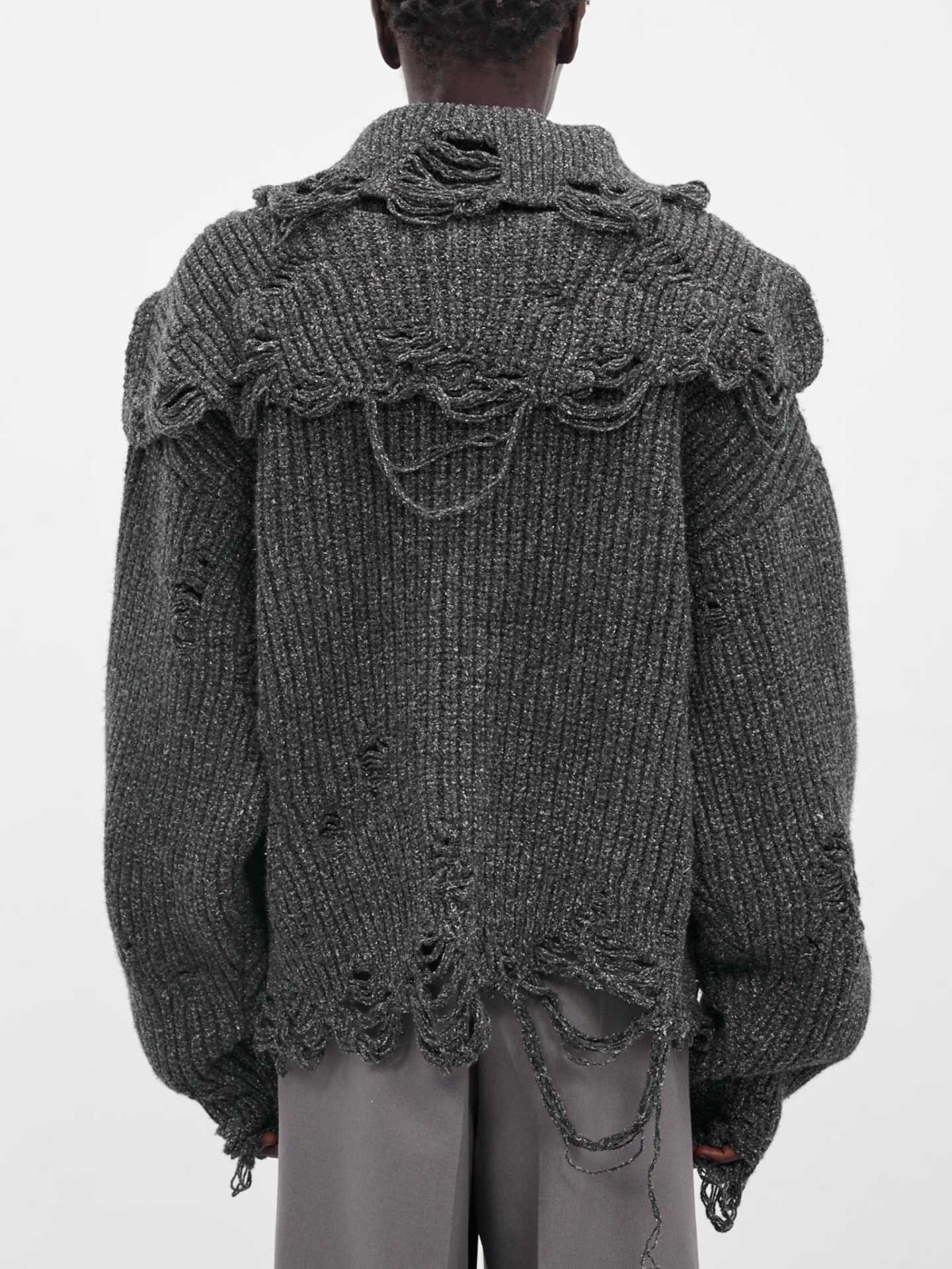DISTRESSED SWEATER IN BLACK