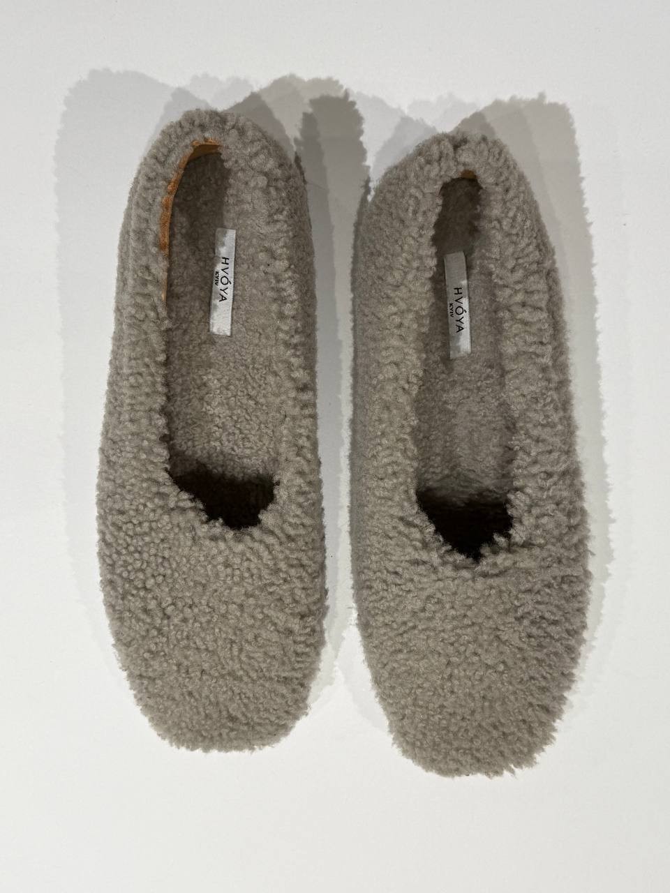FUR-FUR BALLERINAS IN GRAY / SHORT