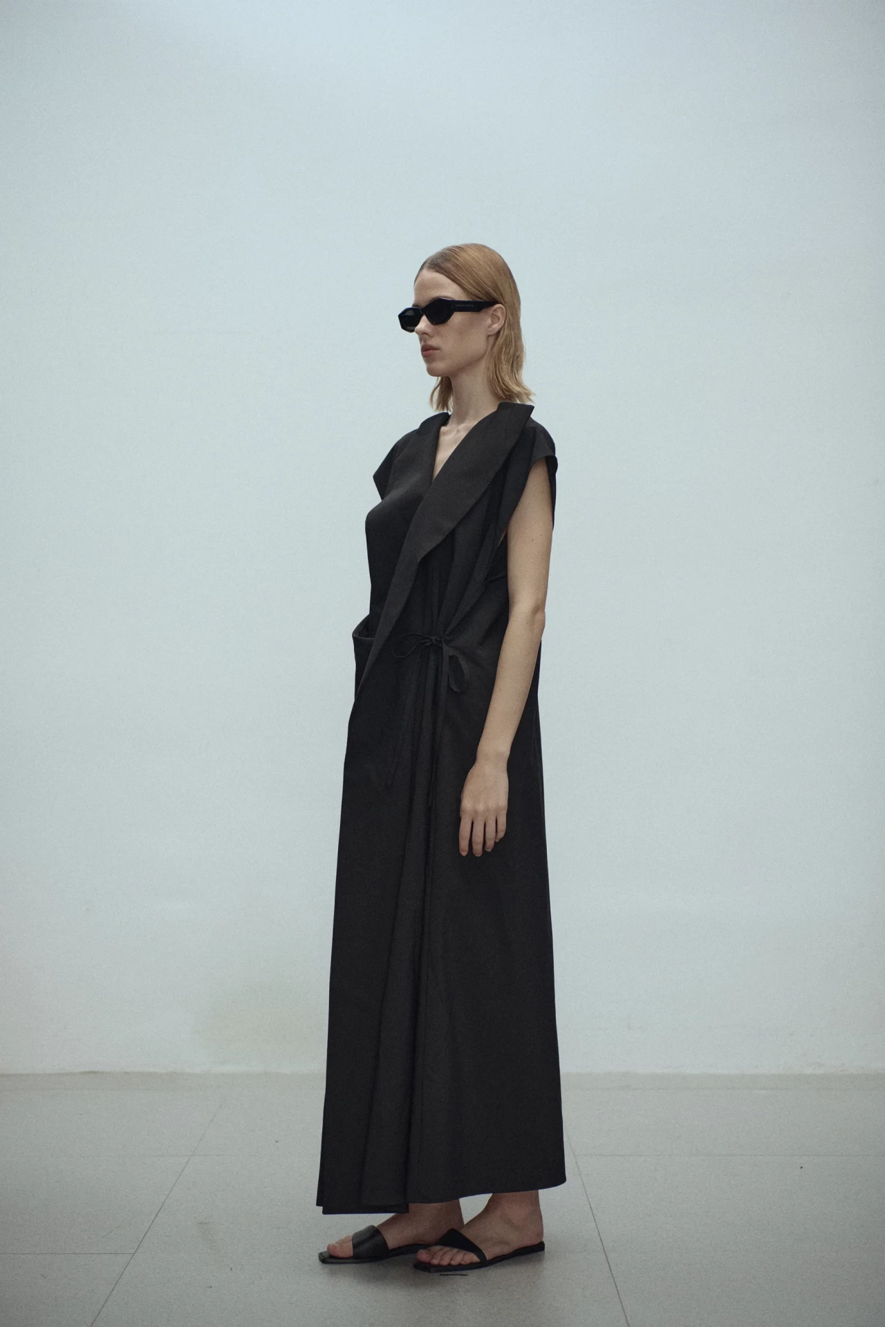 GELENE CONSTRUCTED DRESS IN BLACK