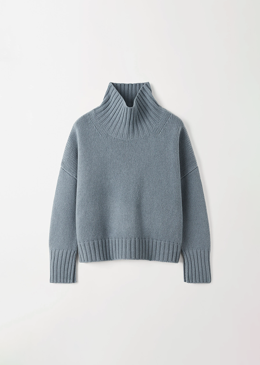 GIRLFRIEND TURTLENECK IN BLUE