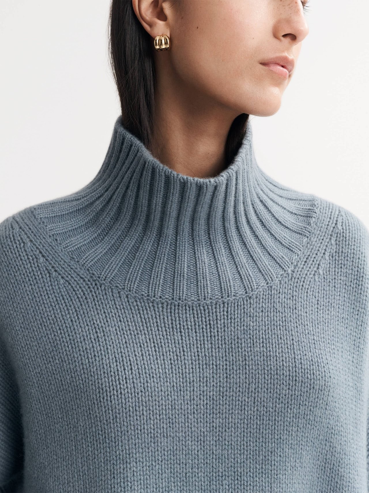 GIRLFRIEND TURTLENECK IN BLUE