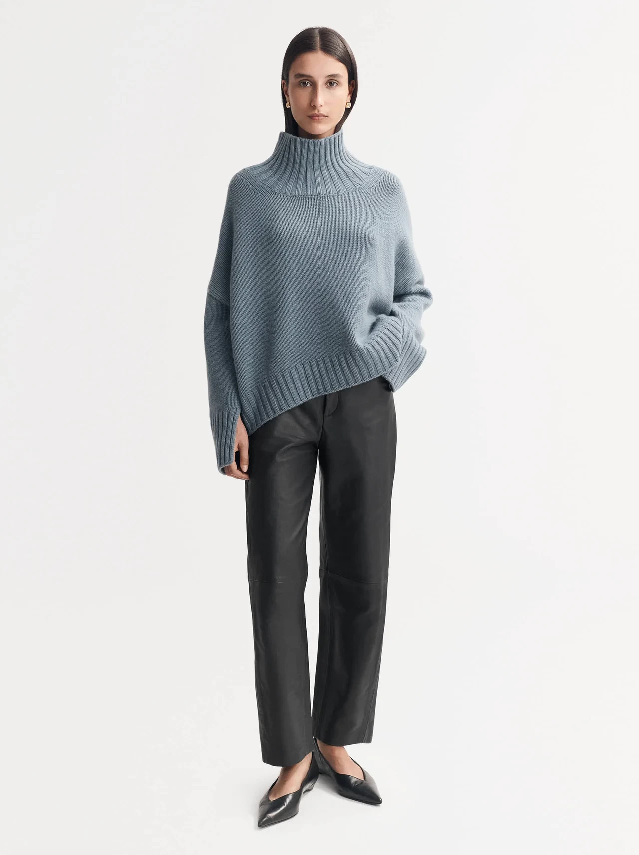 GIRLFRIEND TURTLENECK IN BLUE