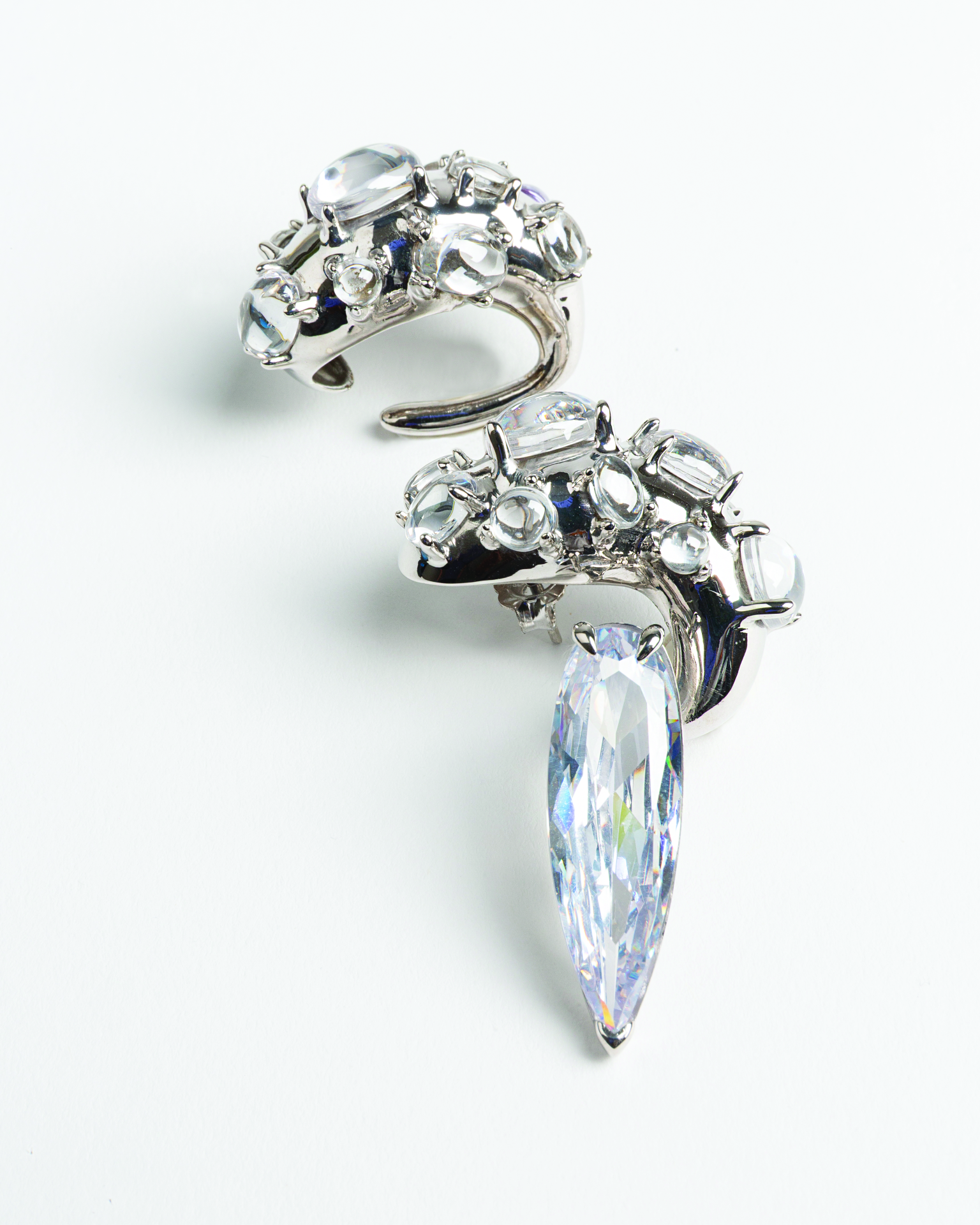 GOTHIKA MAXI ALIEN CLEAR EAR SET (LEFT)