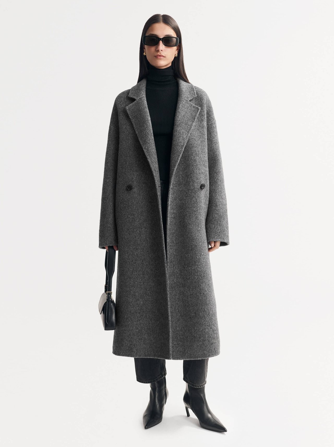 HERRINGBONE PATTERN COAT IN DARK GREY