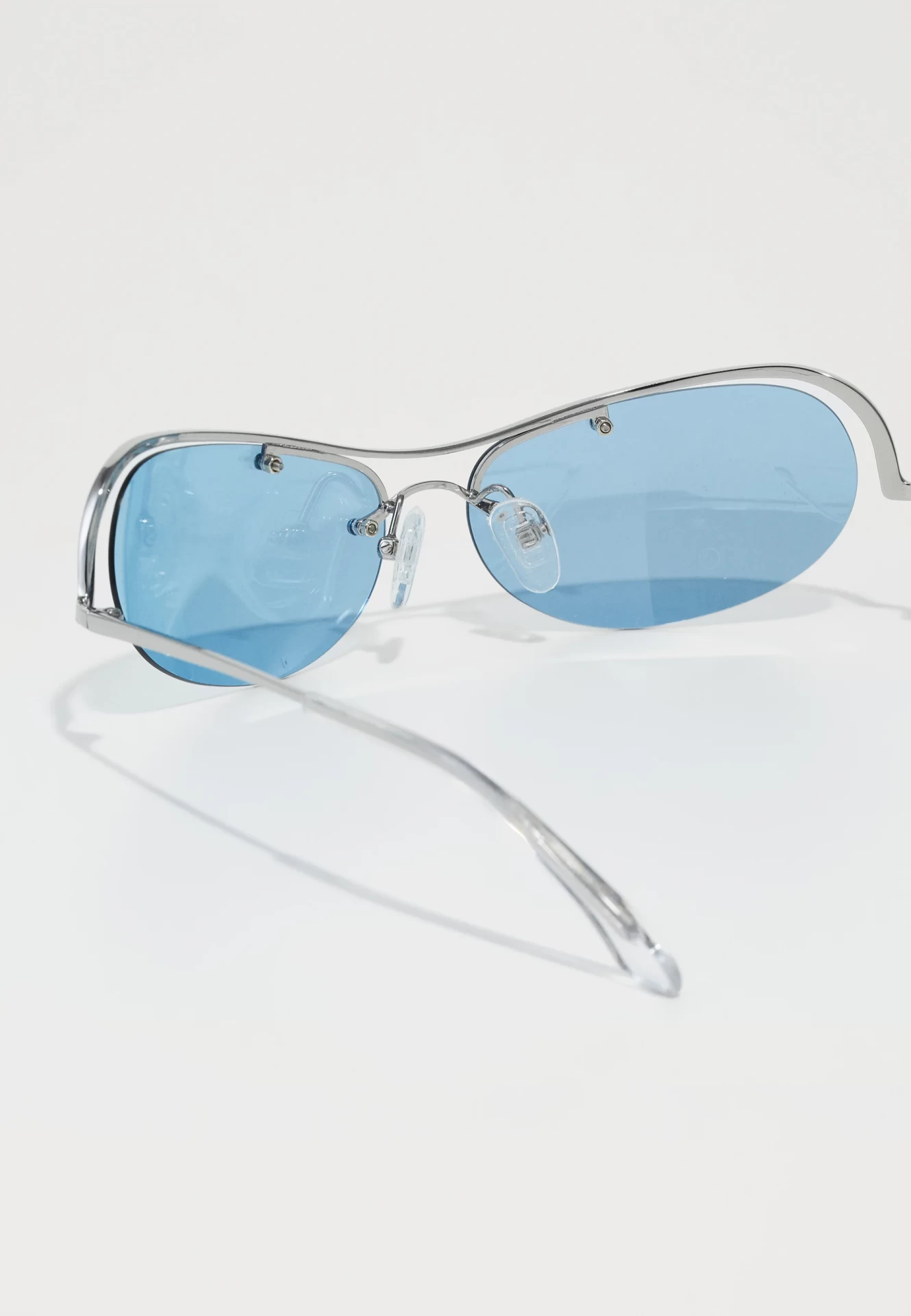 LANA SUNGLASSES IN SILVER LIGHT BLUE