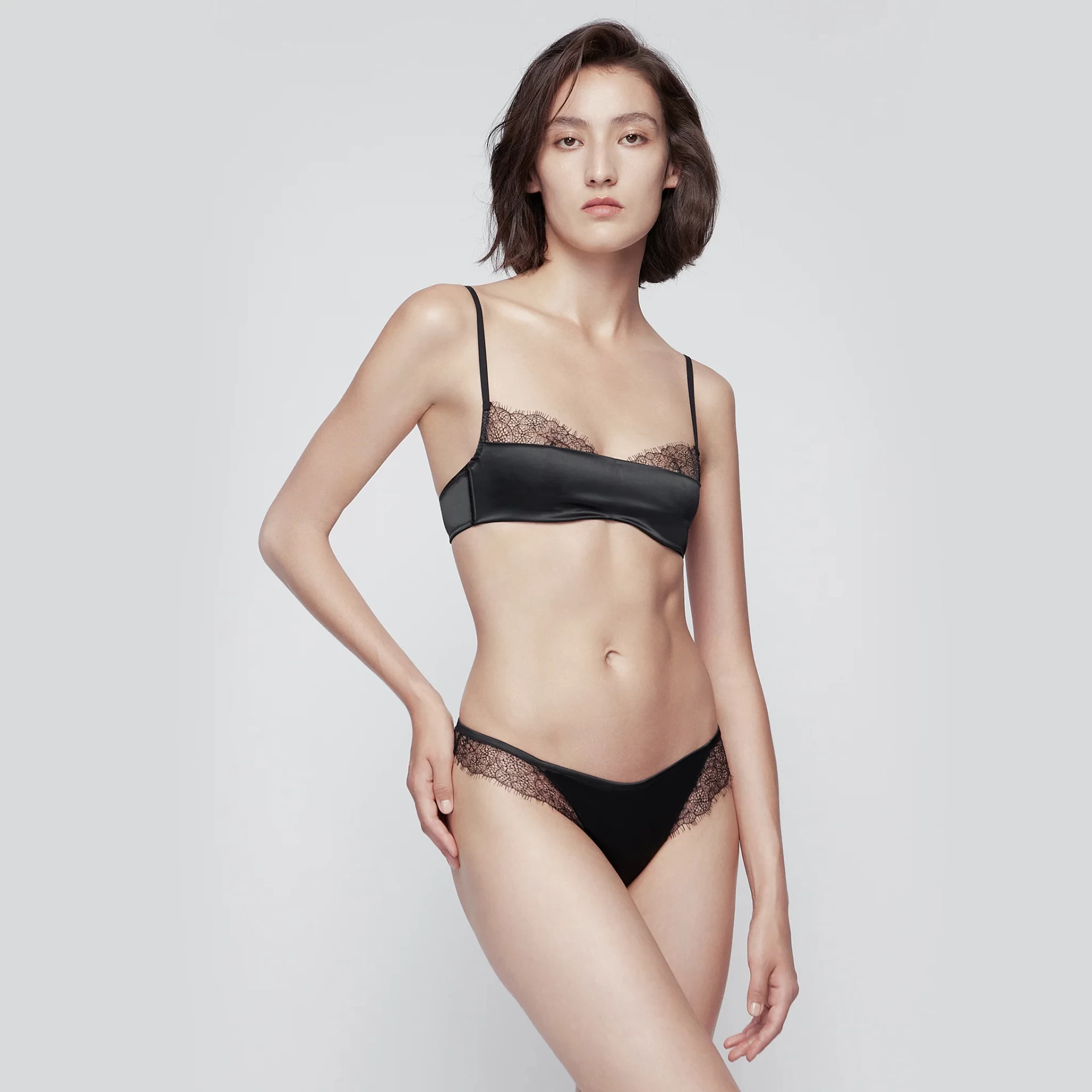 LEAVERS LACE-TRIMMED SATIN 3/4 UNDERWIRE BRA, BLACK