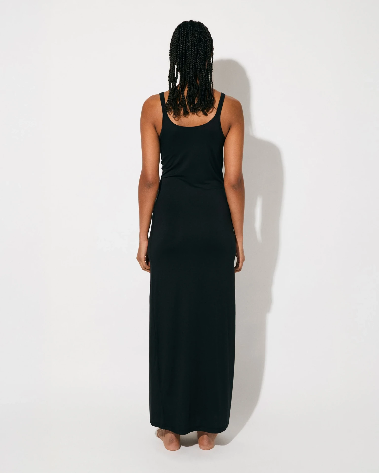LIGHTWEIGHT TANK DRESS IN BLACK
