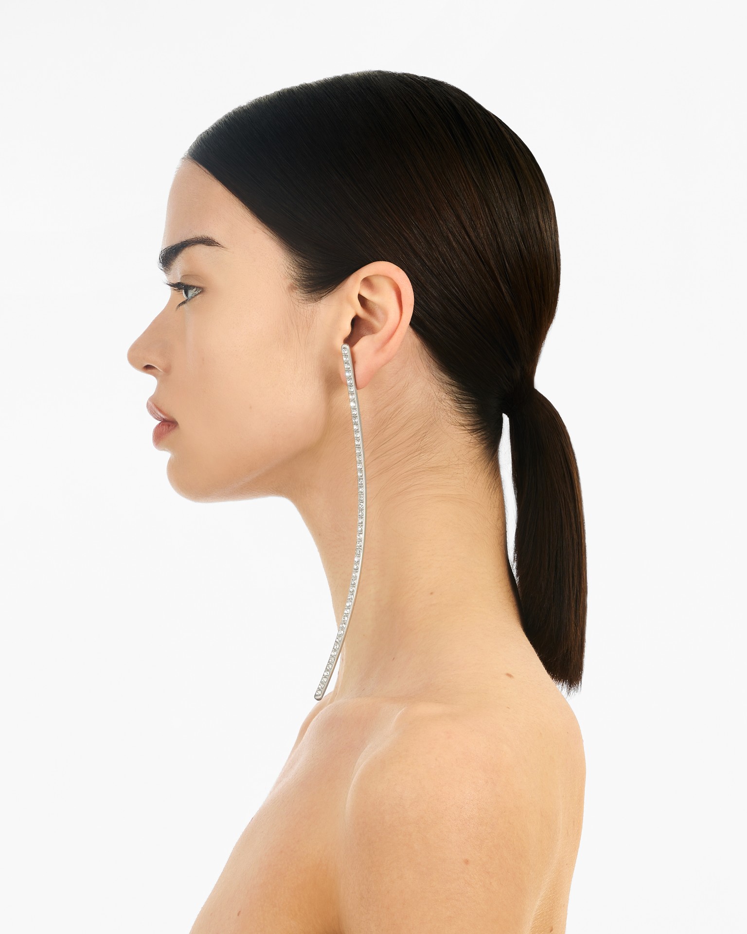 LINE EARRINGS IN SILVER