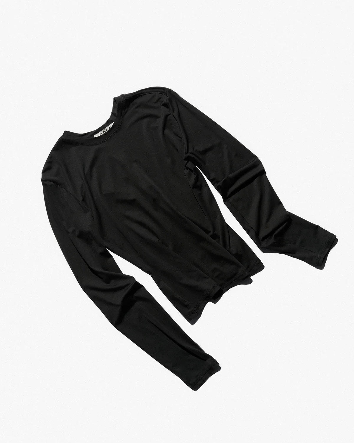 LONG SLEEVE LIGHTWEIGHT T-SHIRT IN BLACK