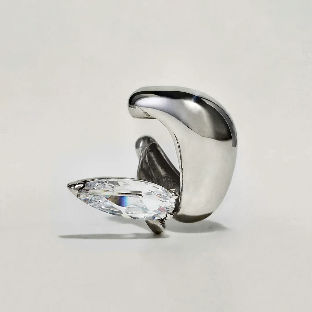 MINI BLOWN SHARP ALIEN EAR CUFF IN SILVER