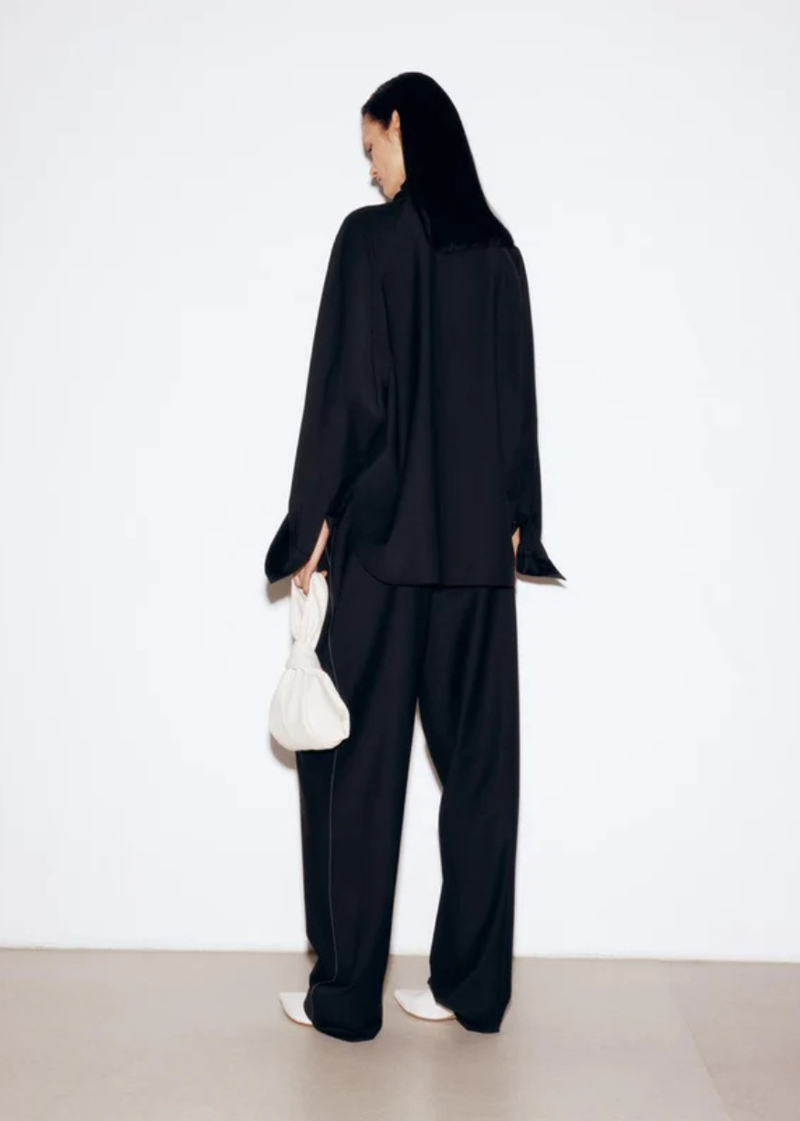 OVERSIZE BLACK WOOL TROUSERS