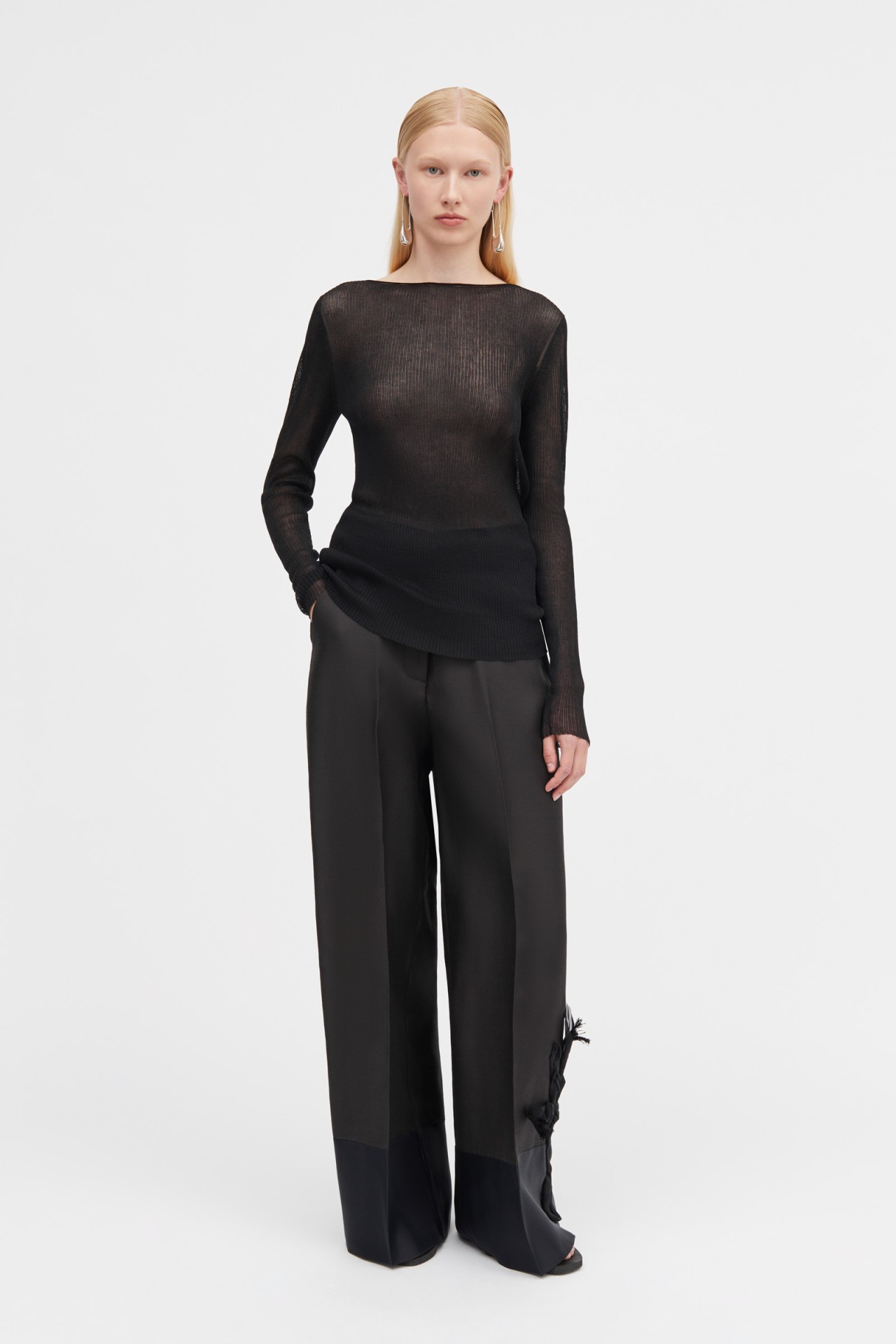 PASHI PANTS IN BLACK