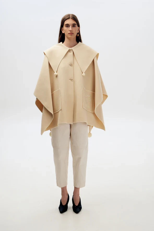 PONCHO IN MILK
