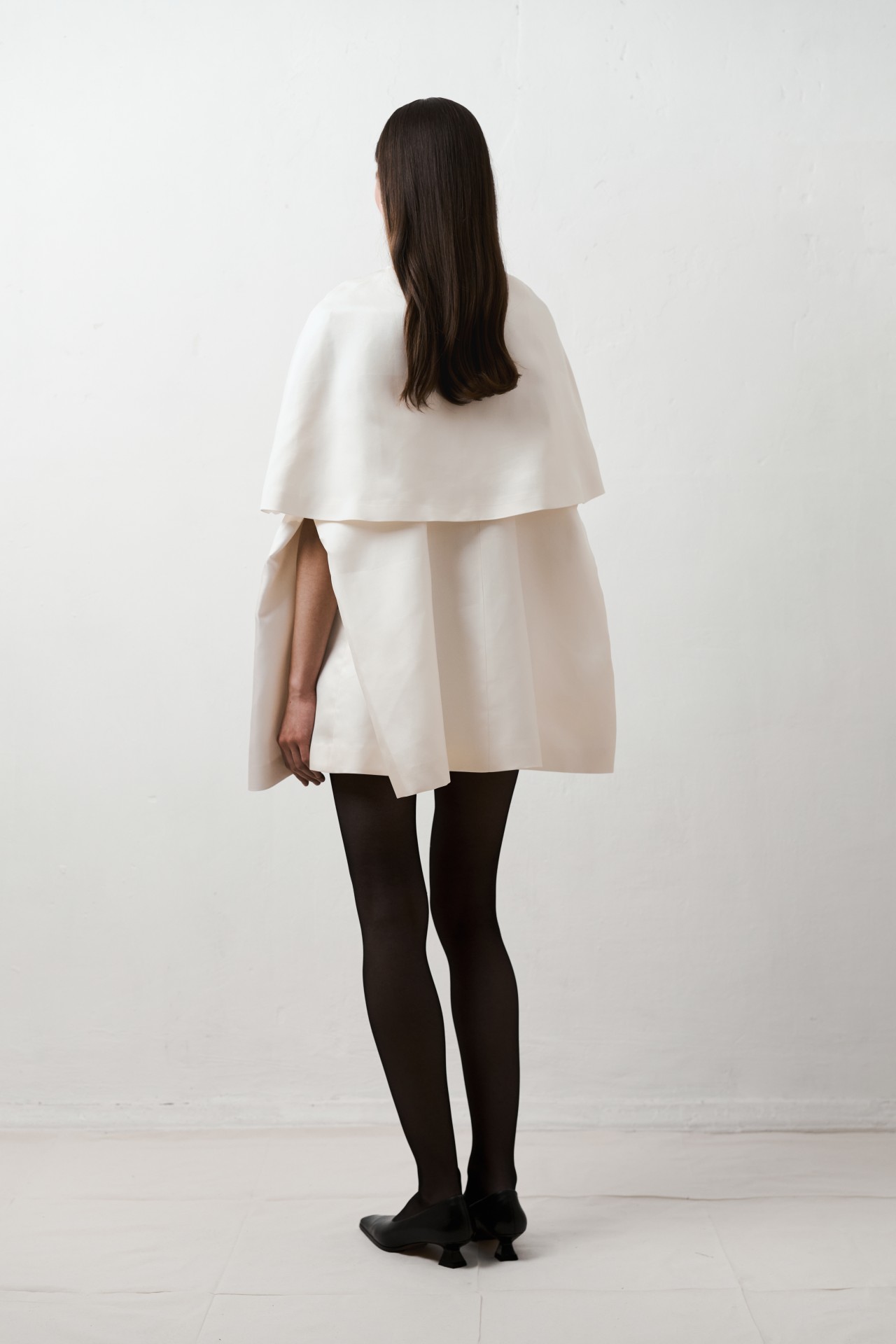 ROBI DRESS IN IVORY